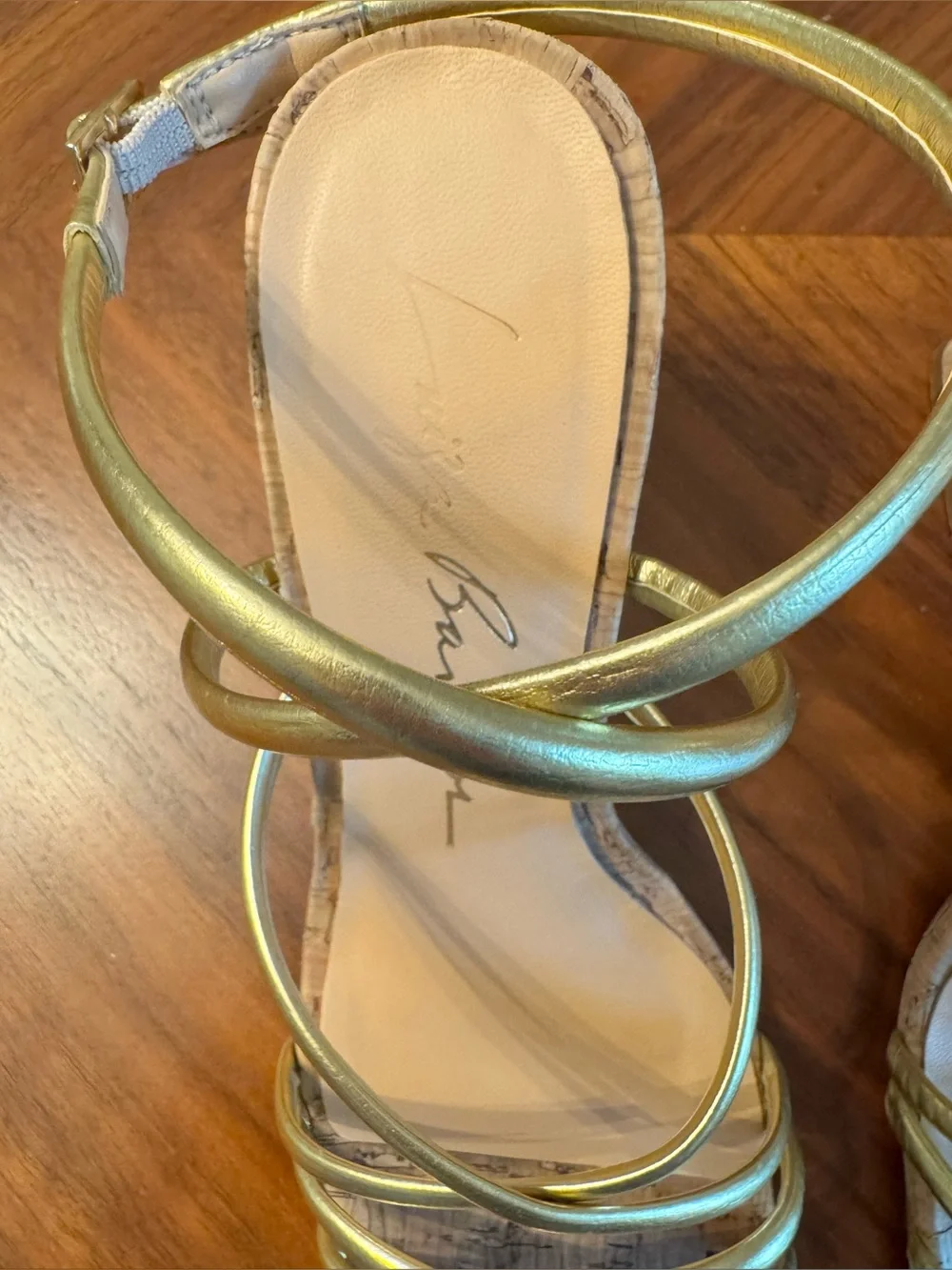 Luiza Barcelos Gold Metallic Strappy Cork Block Heel Sandals US 9